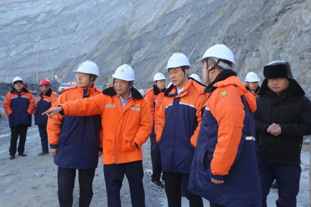 赵占国在太平矿业项目经理部调研时强调：回归主业要全面系统并着眼未来